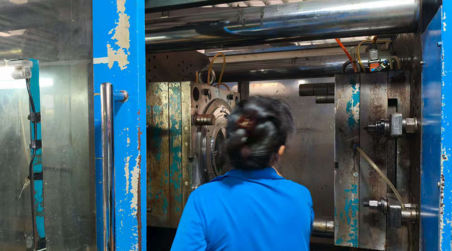 房車(chē)出行，小型烘干機(jī)為何不可或缺？