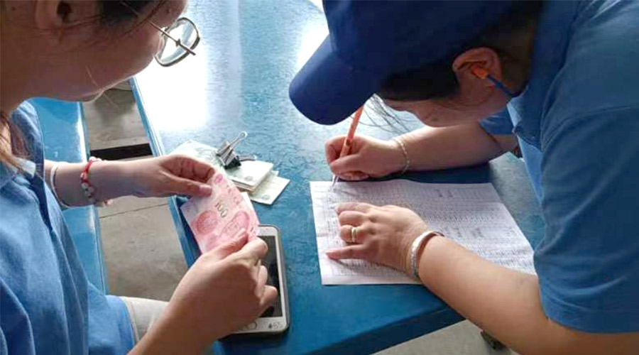 情系職工！金環(huán)電器為員工發(fā)放中秋暖心福利